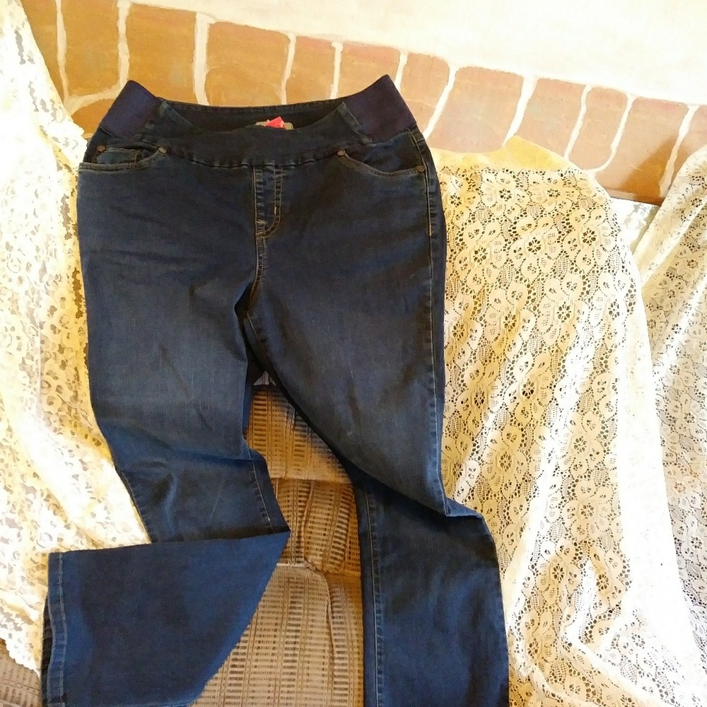 Woman within maternity jeans sz12W